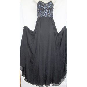 Formal Full Length Gown for Tall woman, size 8